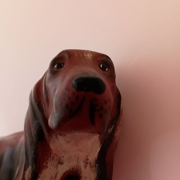 Brown Dog with Long Floppy ears, Pottery piece Great for a dog lovers collection - Picture 7 of 10